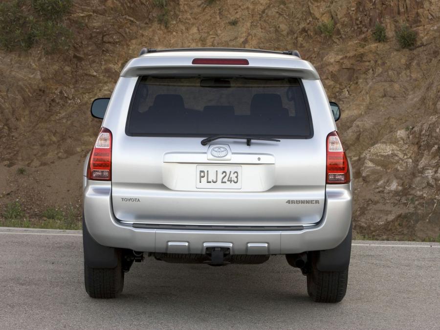  Toyota 4Runner Trail 2005 года  (фото 4 из 15)